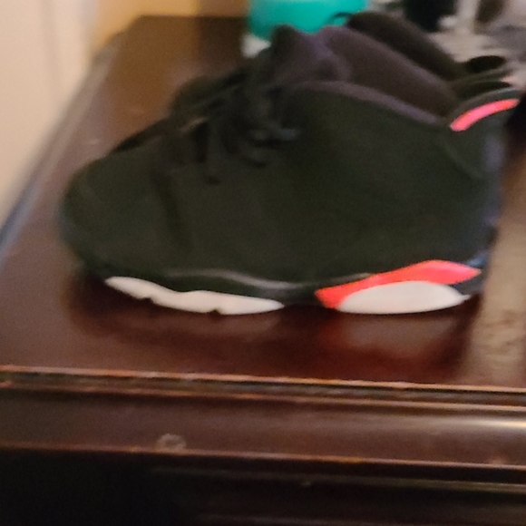 Jordan - Picture 3 of 3